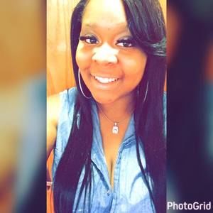 Meet your Posher, Stephanie